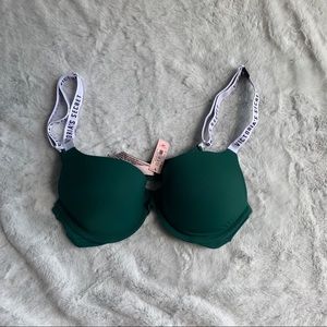 34B Victoria’s Secret T-shirt push up bra